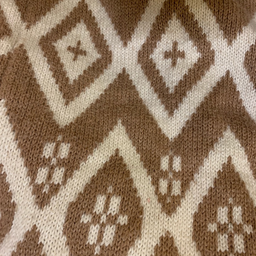 Sweater - Picture 5 of 5